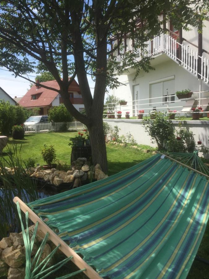Lelle-kert Apartman 01 Balatonlelle Eksteriør bilde